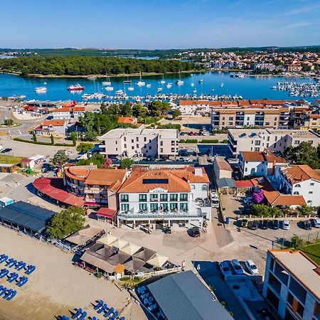 Hotel Koral Медулин Экстерьер фото