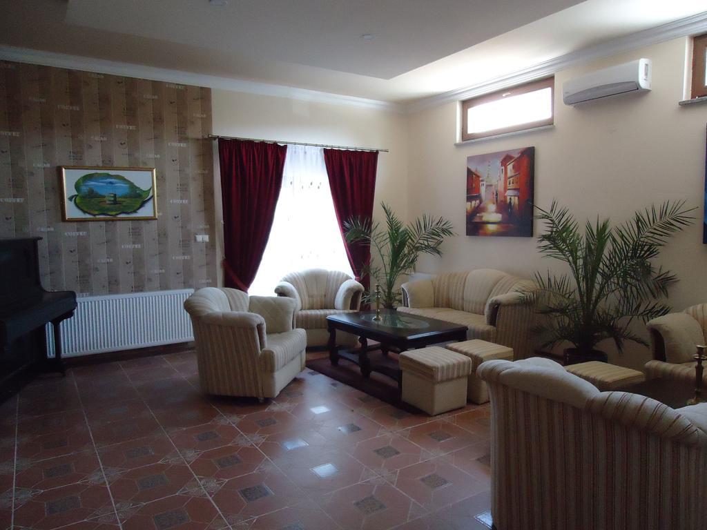 Hotel Koral Медулин Экстерьер фото