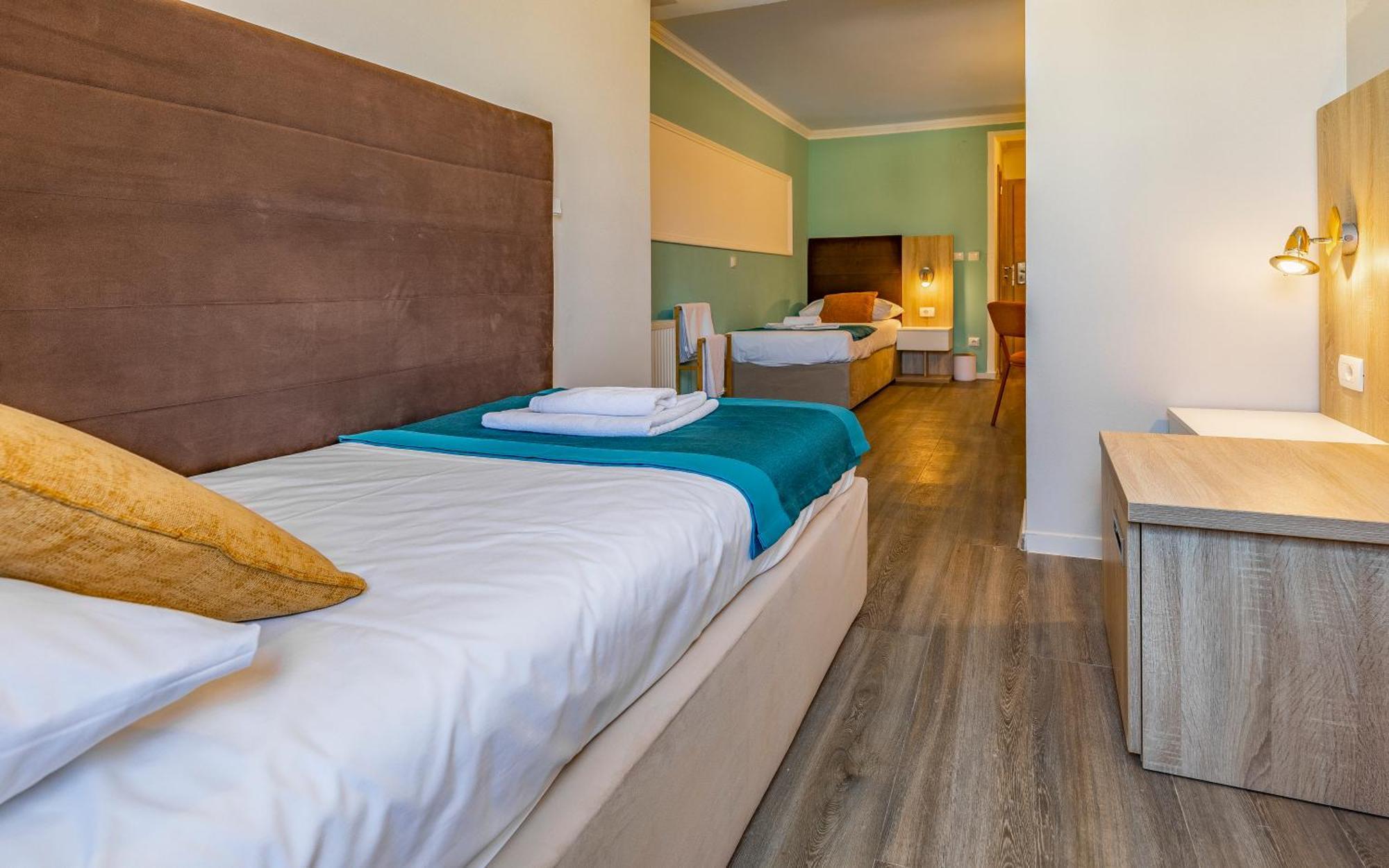 Hotel Koral Медулин Экстерьер фото