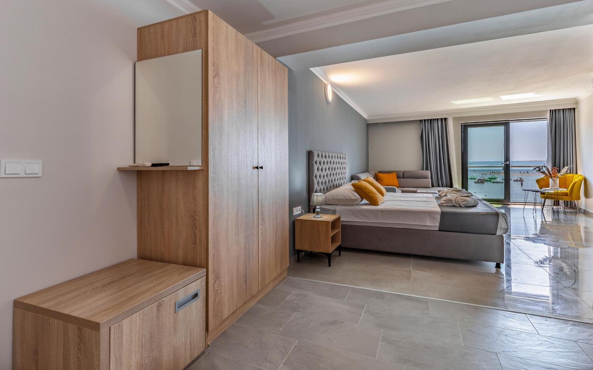 Hotel Koral Медулин Экстерьер фото