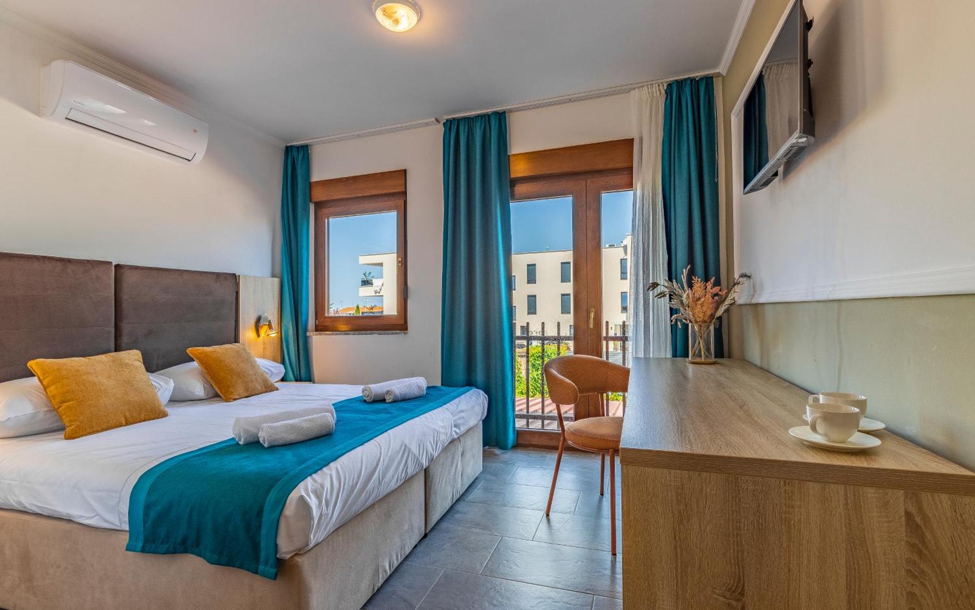 Hotel Koral Медулин Экстерьер фото