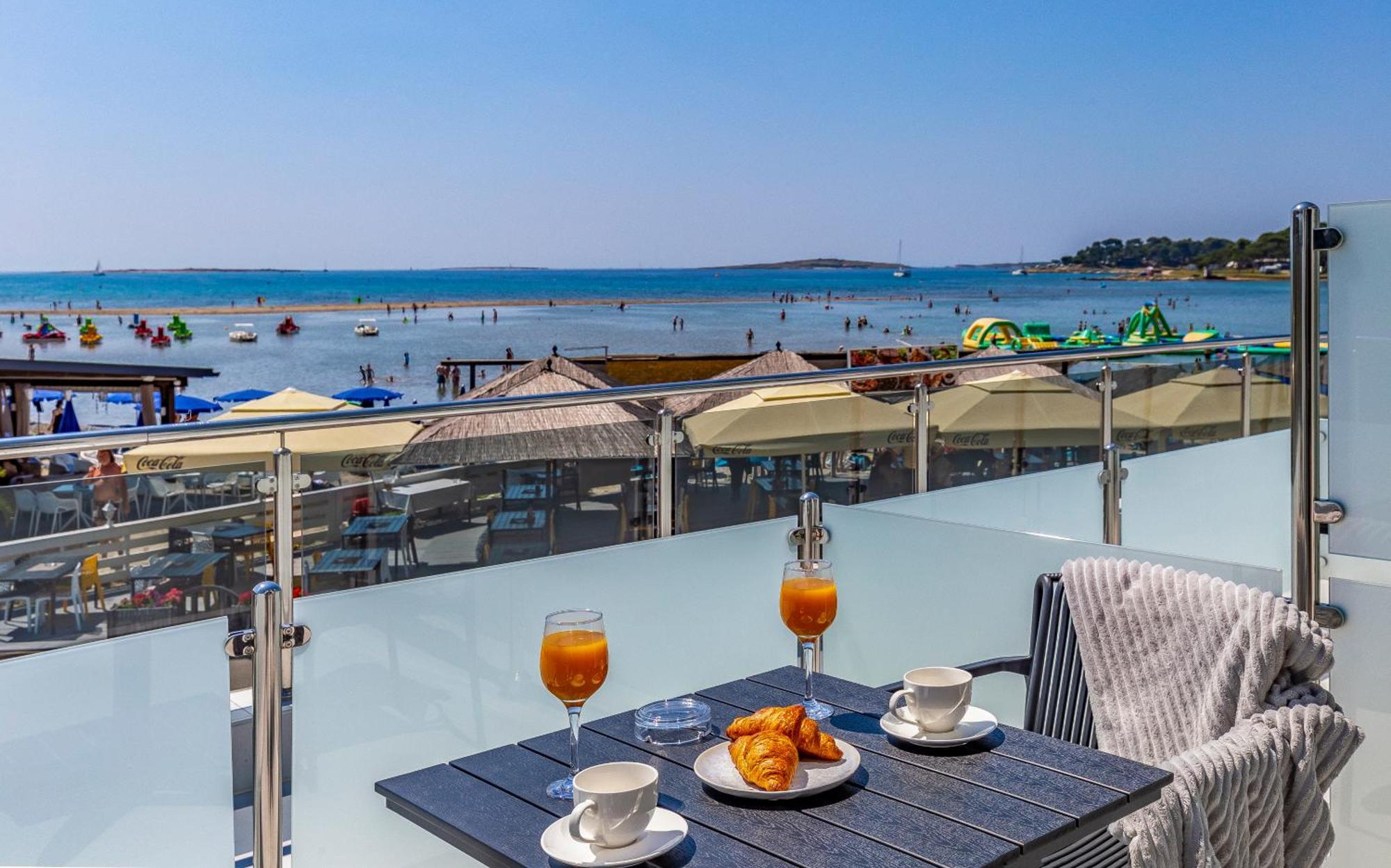 Hotel Koral Медулин Экстерьер фото