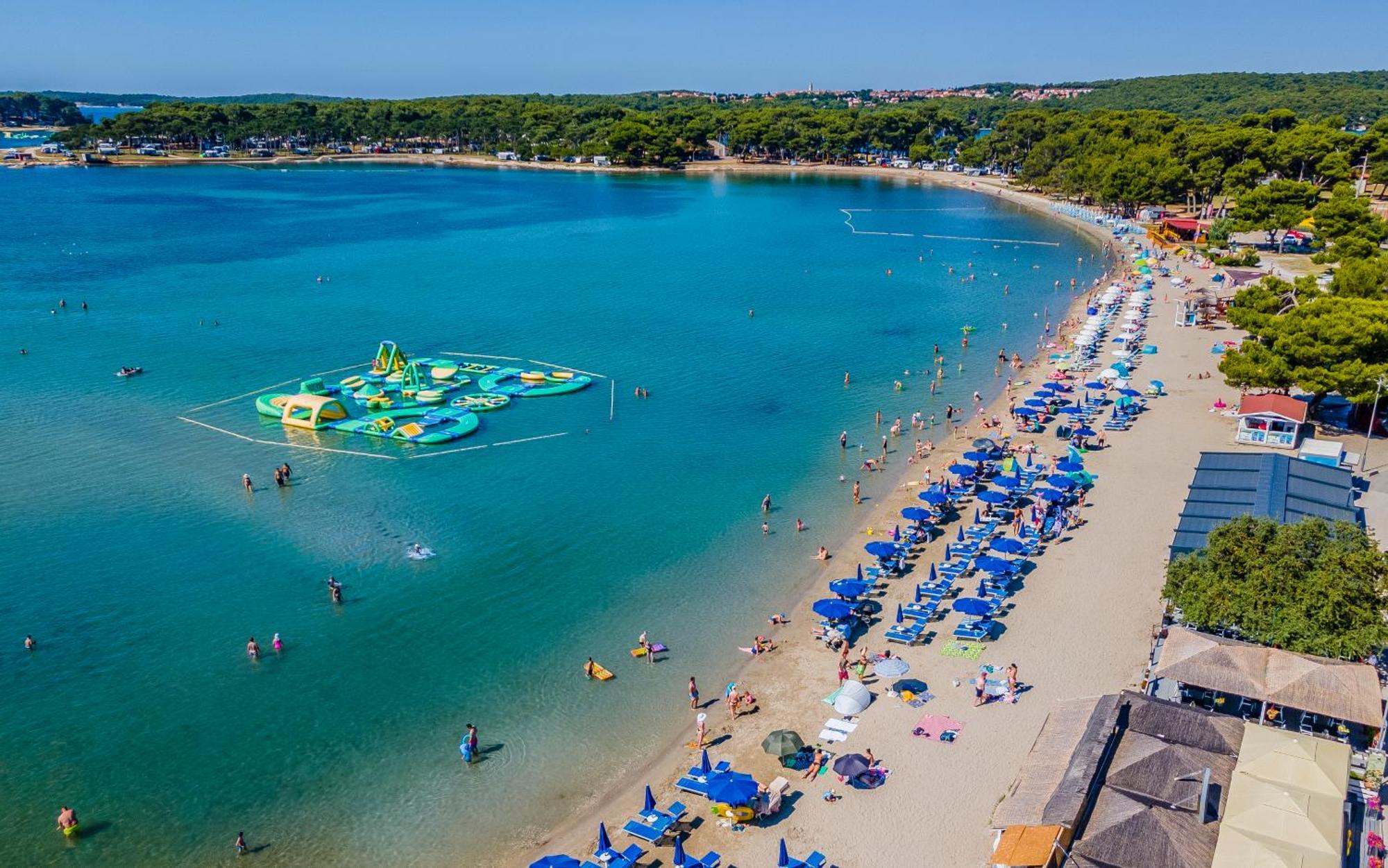 Hotel Koral Медулин Экстерьер фото