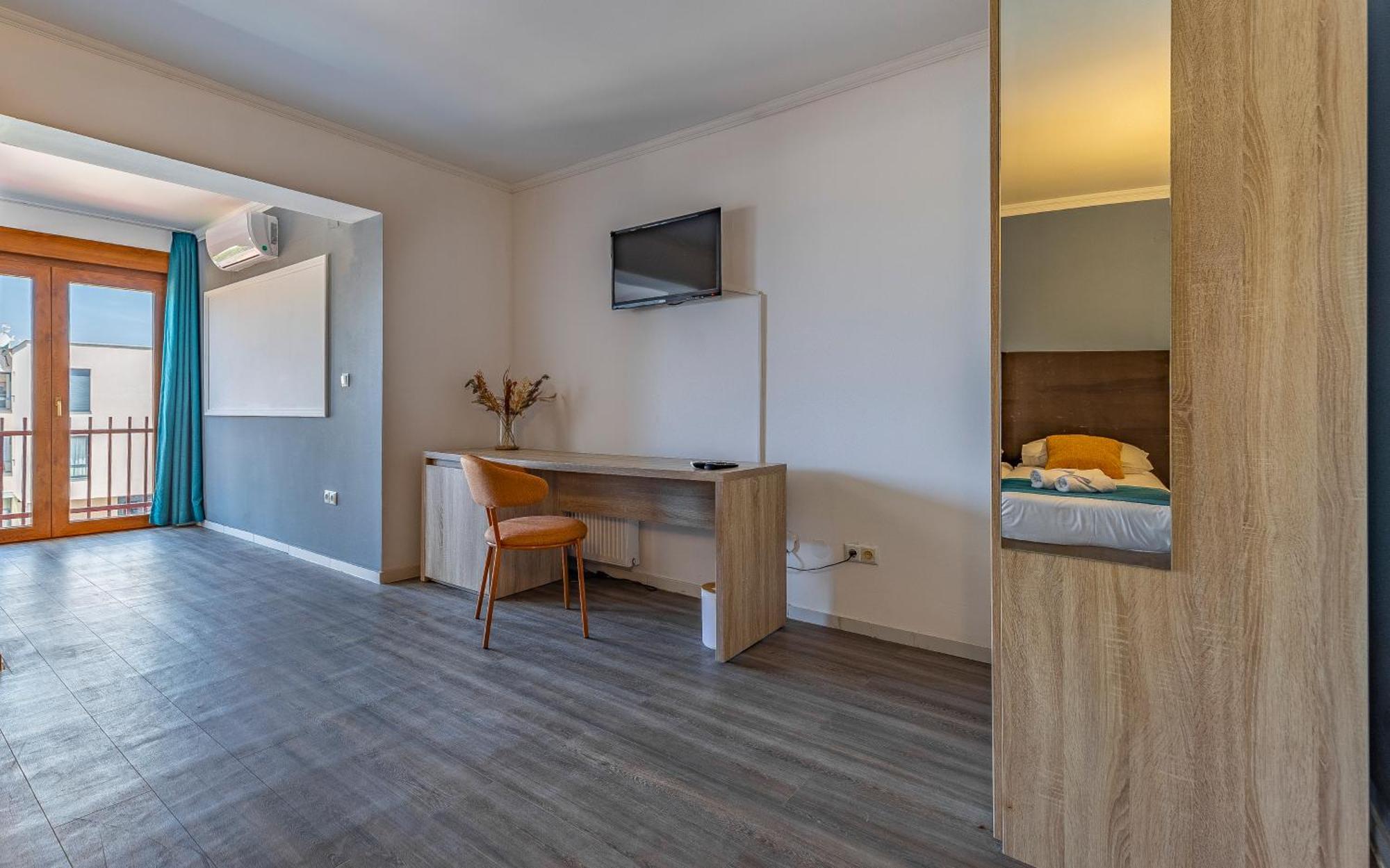 Hotel Koral Медулин Экстерьер фото